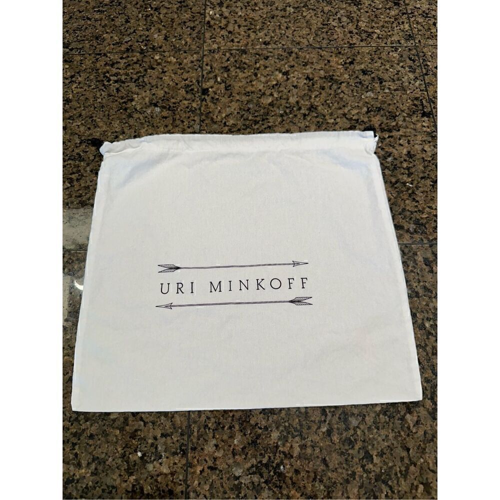 Uri Minkoff dustbag